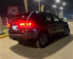 جیپ گراند شیرۆکی